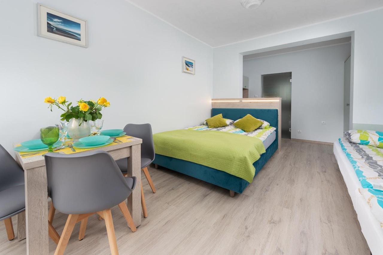 Roza Baltyku - Apartamenty I Pokoje A Dębki Extérieur photo