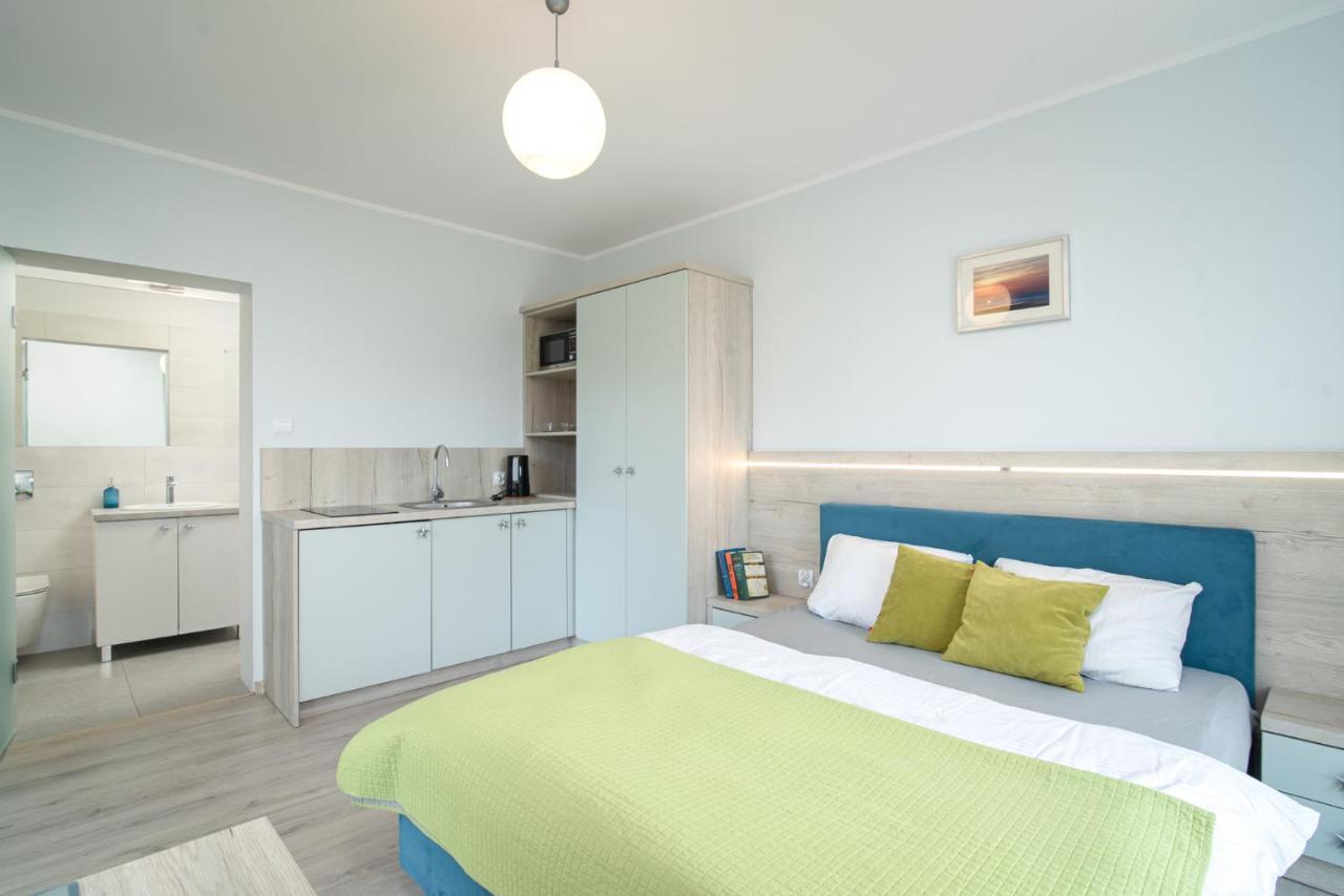 Roza Baltyku - Apartamenty I Pokoje A Dębki Extérieur photo