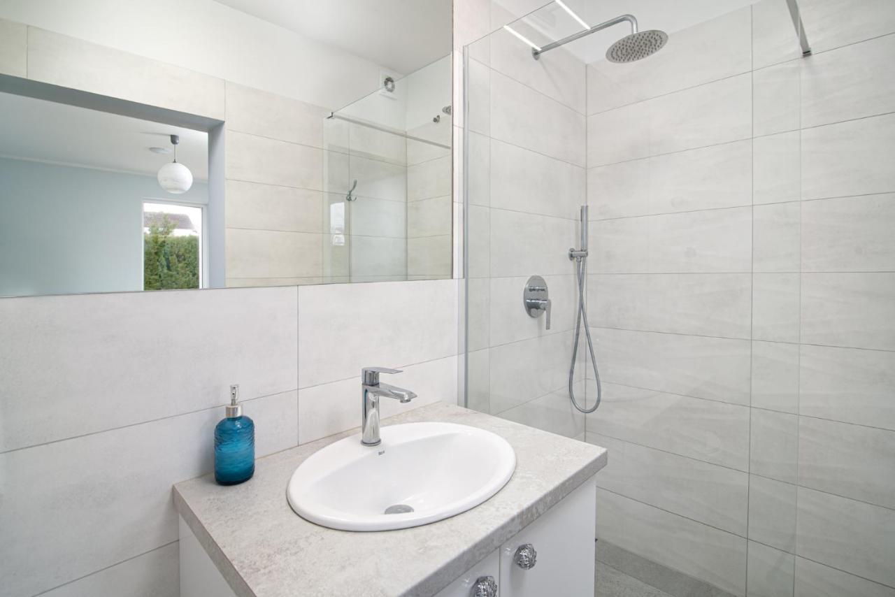 Roza Baltyku - Apartamenty I Pokoje A Dębki Extérieur photo